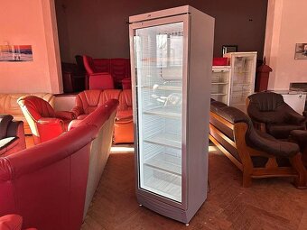 962 Prosklená lednice chladnice vitrína objem 355 litrů - 2