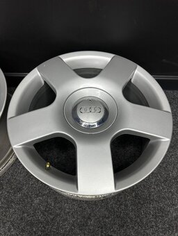 Alu Audi 5x112 16” 8E0601025T - 2