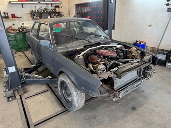 Bmw e30 coupe chromak - 2