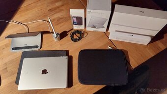 iPad 9 + Apple Pencil + 2x Dokovací stanice + příslušenství - 2