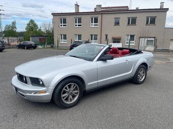 Mustang 4.0 V6 cabrio Manuál - 2