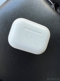 Apple AirPods Pro 1 - 2