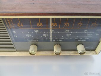 Nabízím retro radio ATUT-65. Radio je funkční. Potenciometry - 2