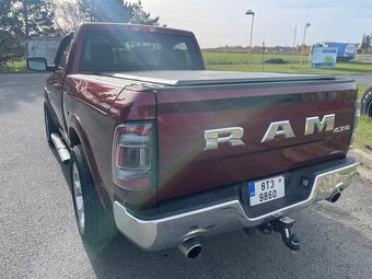 DODGE RAM 1500 5.7 V8 HEMI 401ps 4x4 DPH rv 2021 - 2