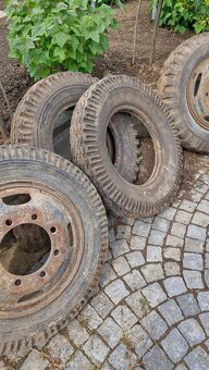 Pneu 7,50-20 a disky na kola - 2