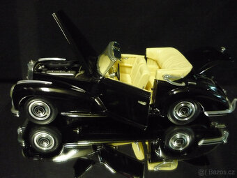 Mercedes Benz 300 S 1955 Maisto 1/18 - 2