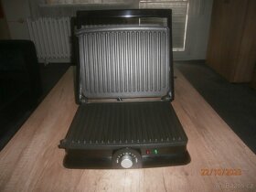 Kontaktní gril Orava EG-200 - 2