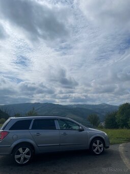 Ofuky oken Opel Astra H Caravan - 2