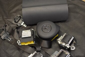 Mercedes Airbag bezpečnostní pás palubní deska - 2