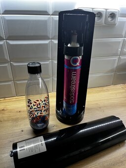 SodaStream Terra Black – perfektní stav + nová bombička - 2