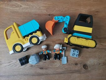 Lego Duplo 10931 - Náklaďák a pásový bagr - 2