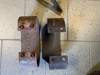 US vodní kanistr ,lékárna jeep atd - 2