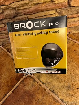 Svářečská samostmívací kukla- Brock pro - 2