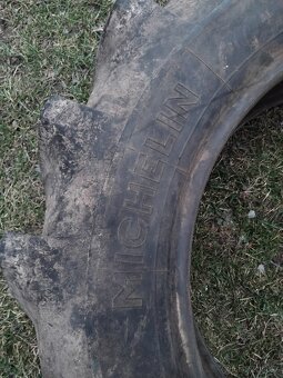 Pneu Zetor 7045,6245,7245,7745 - 2