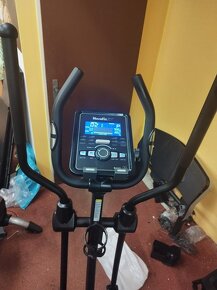 Eliptický trenažér Housefit Motion 80 i Train - 2
