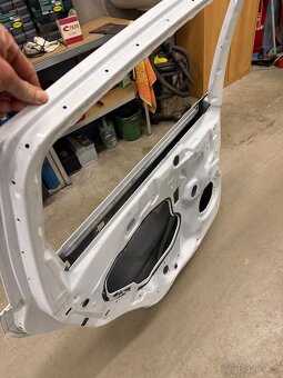 Levé zadní dveře Ford S-max 2416496 - 2