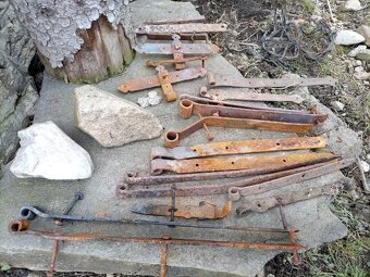 Kování ke starým vratům - 2