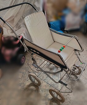 Retro kočárek na dítě - 2