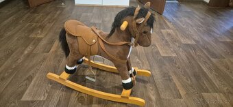 Houpací kůň - 2