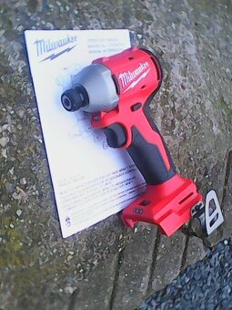Milwaukee M18 BLIDR-0 Rázový utahovák 1/4 hex 190Nm - 2