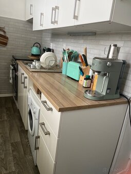 Kuchynská linka IKEA metod (vcetne plyn.sporaku a trouby) - 2
