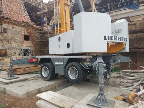 Mobilní jeřáb - LIEBHERR 22 HM - 2
