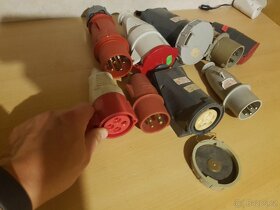 Zástrčka na tři fáze (380V) čtyřkolík či pětikolík - 2