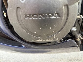 Honda cbr900rr - 2