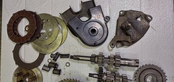 Díly z motoru Jawa 350 634 - 2