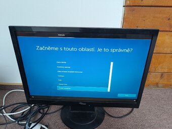 Stolní počítač - 2