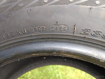 NEXEN Winguard 235/60/R16 100H zimní pneu - 2