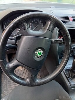 Prodám na škoda Octavia 2 přístrojová deska (palubní deska) - 2