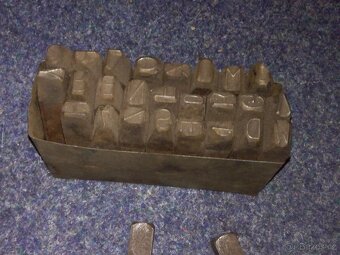 Staré razidla písmena - 2