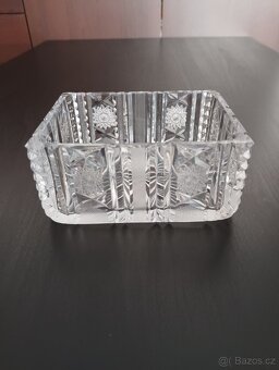 Broušená dóza - 2