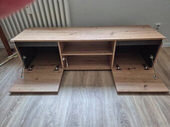 Stolek pod TV - 2