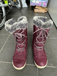 PRODÁNO,DÍVČÍ NEPROMOKAVÉ SNĚHULE QUECHUA,DECATHLON,VEL.37 - 2