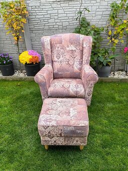 Prodám křeslo Ušák WANGI + Taburet - 2