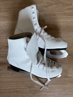 Lední brusle vel.38 - 2
