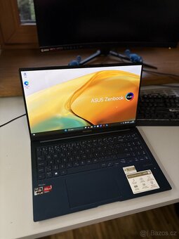 ASUS Zenbook 15 OLED - 2