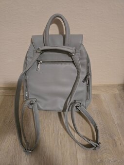Dámský batoh - 2