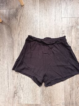 Černé kraťasy vel. 146 Zn.H&M - 2