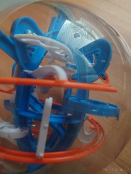 Hlavolam v kouli - 2