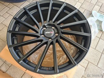 21A alu kola original Motec pro Ford Mustang - 5x114,3 R21 - 2