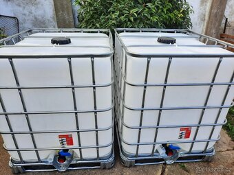 Nádrž na vodu 1000 l - IBC kontejner - 2