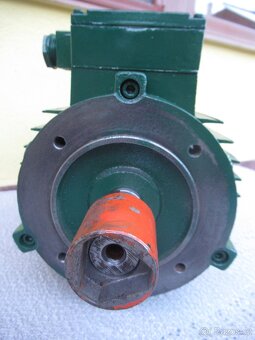 Přírubový elektromotor 380V.1,5kw-1410ot.nejen na DARLING. - 2