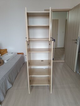 Skříňka s policemi - 2