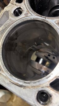Blok motoru vw t5 2.5 tdi - 2