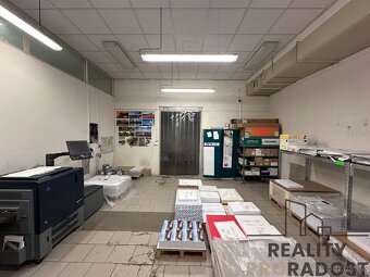 PRONÁJEM SKLADU - DÍLNY + KANCELÁŘ O VÝMĚŘE 181m2 - 2