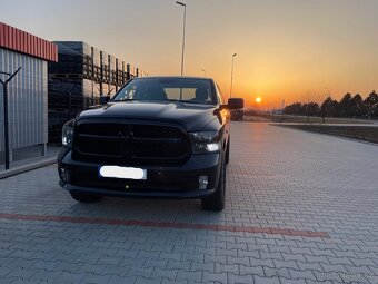 DODGE RAM 1500, 5.7 HEMI - 2