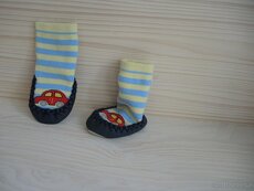 Protiskluzové capáčky s kůží - auto - Playshoes - 2